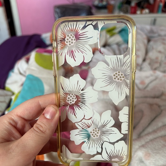 Kate Spade iPhone 11 case - Picture 2 of 2